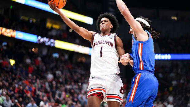 Auburn's Aden Holloway (1)_20240317_MBB_vsFL_ZB_0058
